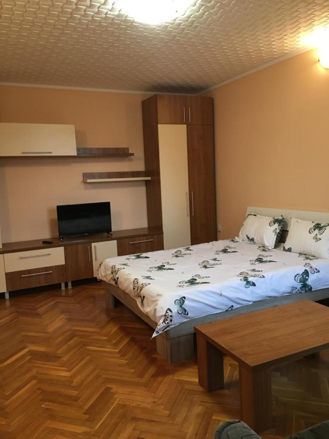 Апартаменты Casa H#Unikum Турда Экстерьер фото